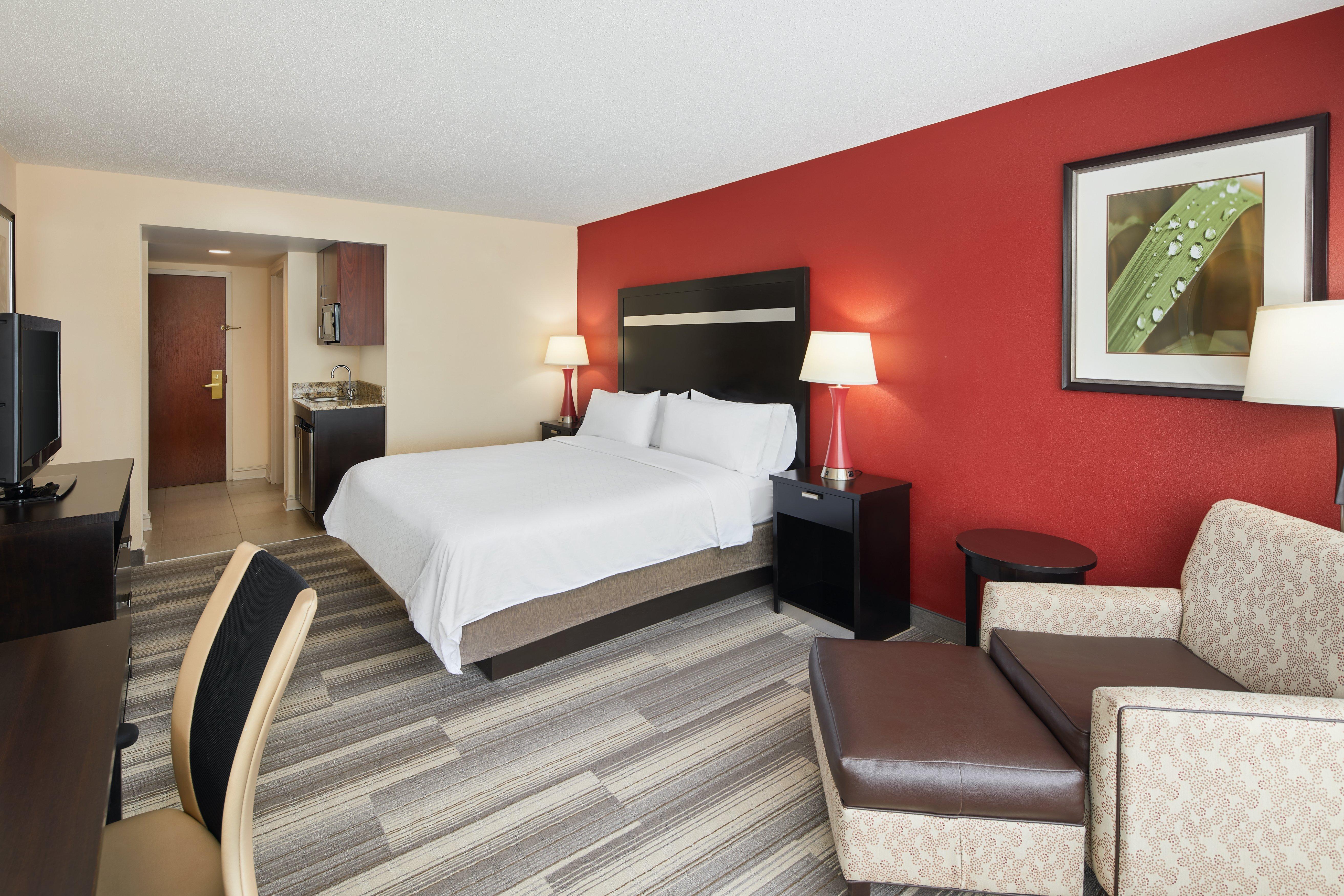 Holiday Inn Express & Suites I-26 & Us 29 At Westgate Mall By Ihg Spartanburg Exterior photo