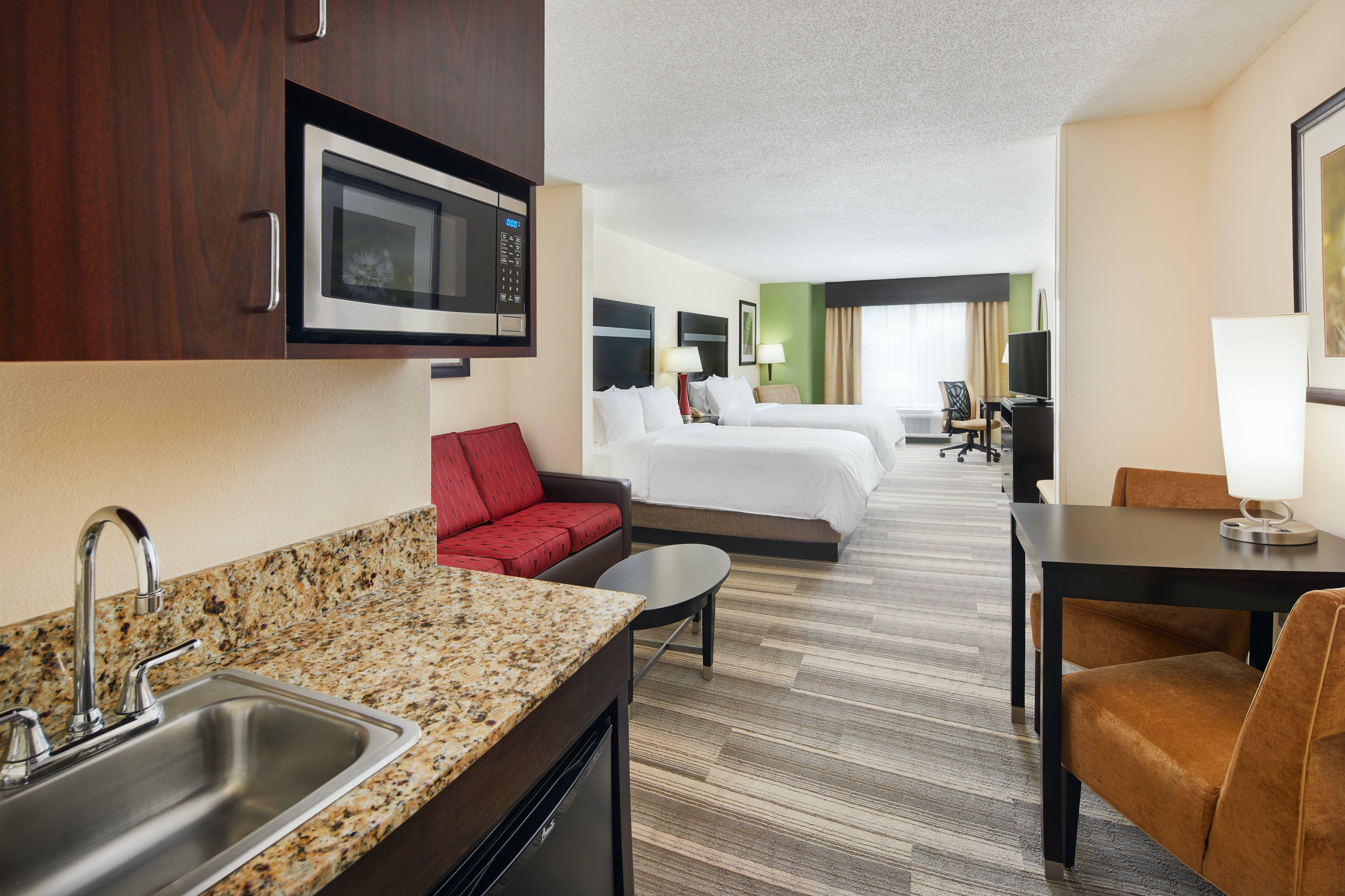 Holiday Inn Express & Suites I-26 & Us 29 At Westgate Mall By Ihg Spartanburg Exterior photo
