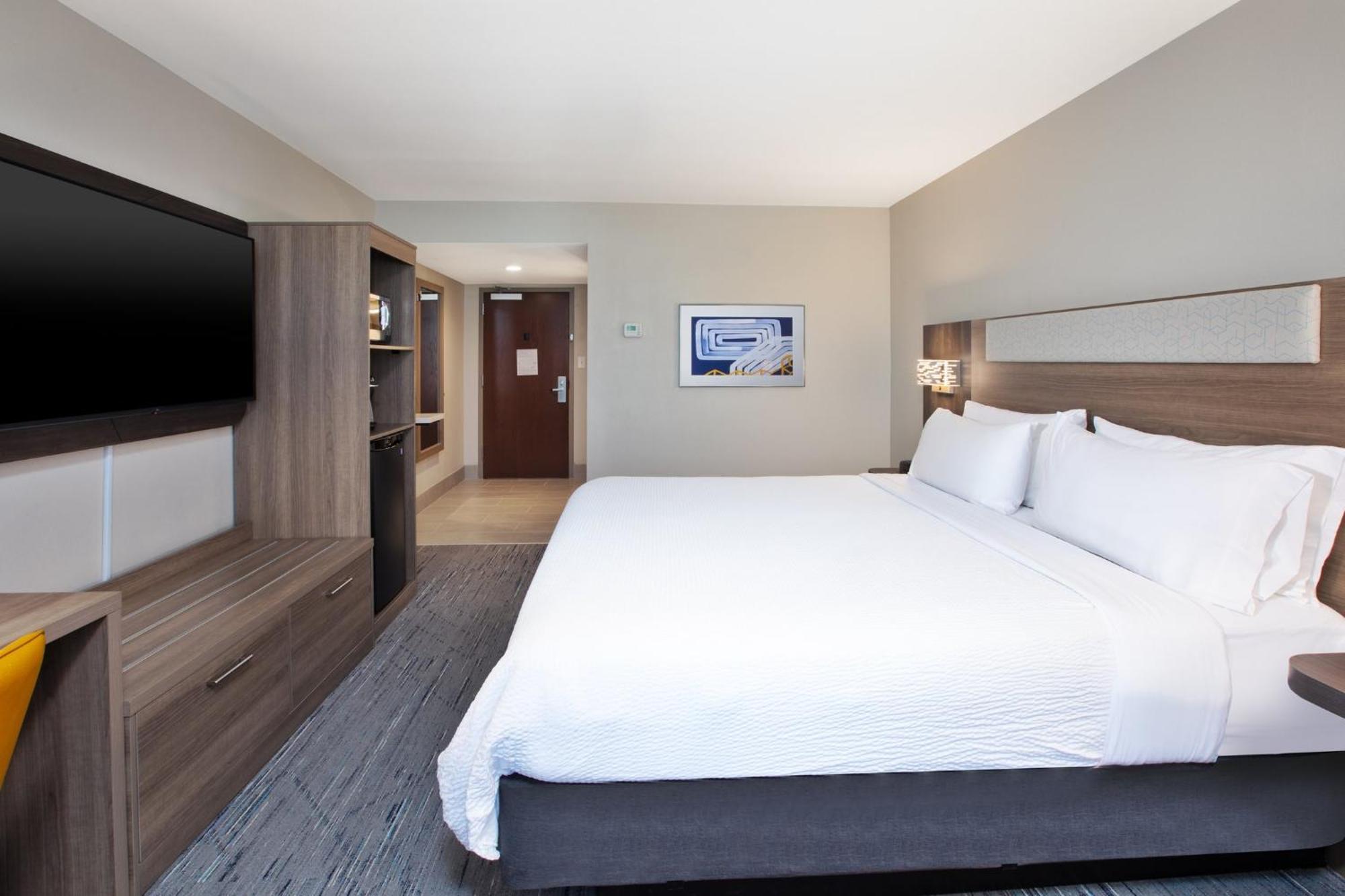 Holiday Inn Express & Suites I-26 & Us 29 At Westgate Mall By Ihg Spartanburg Exterior photo